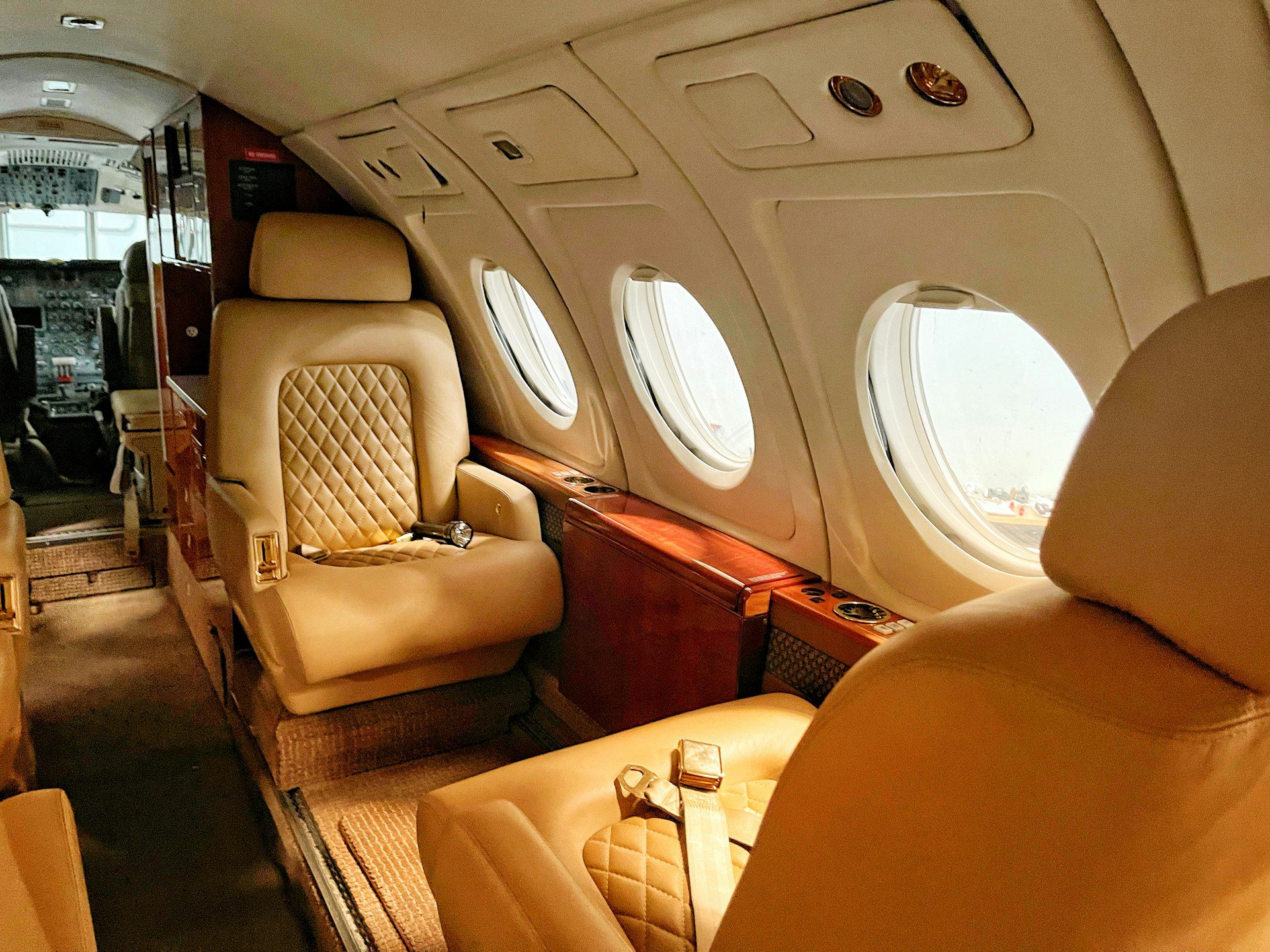 How Luxury Ground Transport Is Redefining the Jet-Set Experience – American Travel Blogger