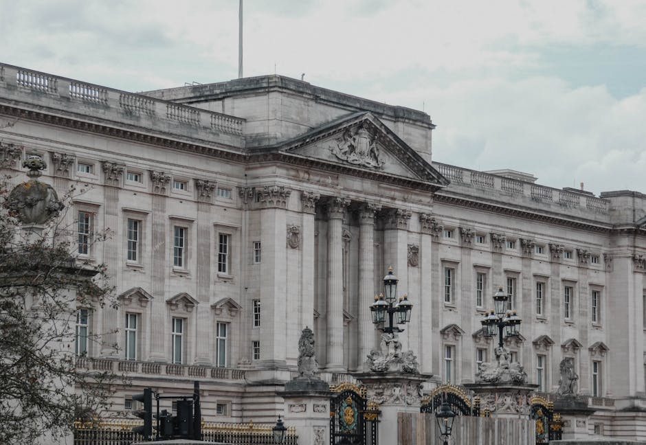 Buckingham Palace Visit Guide London: Everything You Need to Know