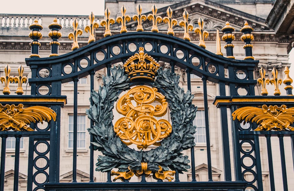 Buckingham Palace Visit Guide London