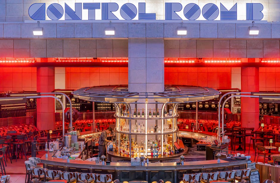 London Nightlife Travel Guide: Best Bars, Clubs, and Late-Night Spots