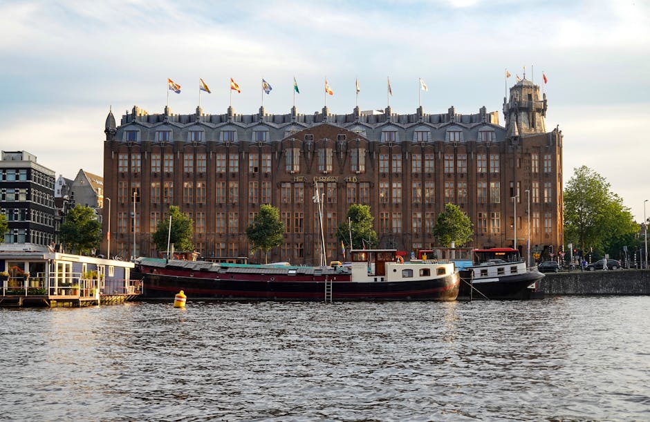 Best Hotels in Amsterdam Guide
